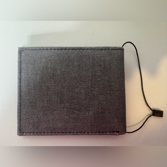 True Religion Reece horseshoes bifold wallet leather RFID Black and Red Wallet - Picture 2 of 7